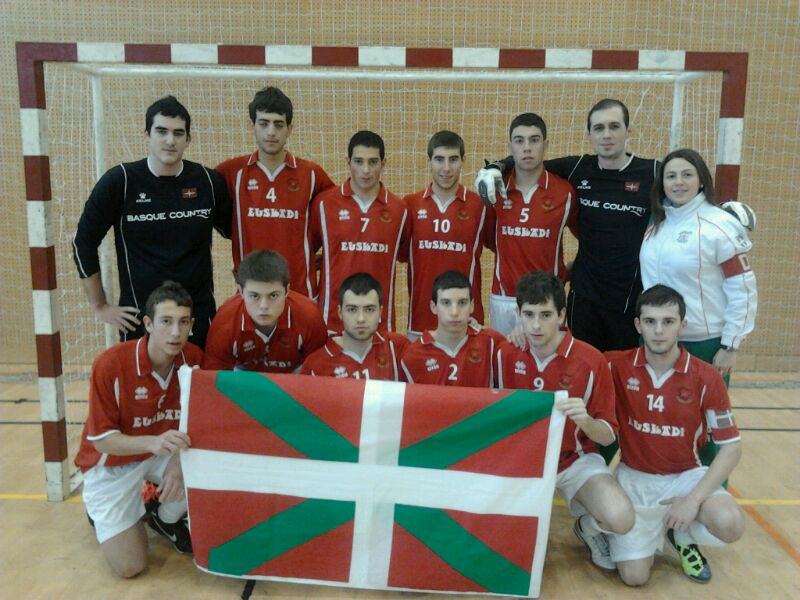 Entrenamiento de la Selección de Euskadi Sub-21 masculina, el domingo día 5 de mayo a las 18:00 horas en el polideportivo Aldabe.